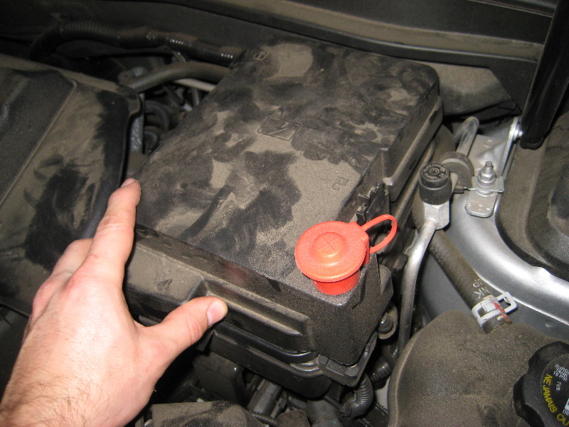 GM-Chevrolet-Equinox-Electrical-Fuse-Replacement-Guide-023