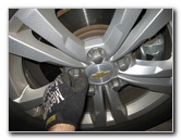 GM-Chevrolet-Equinox-Front-Brake-Pads-Replacement-Guide-004