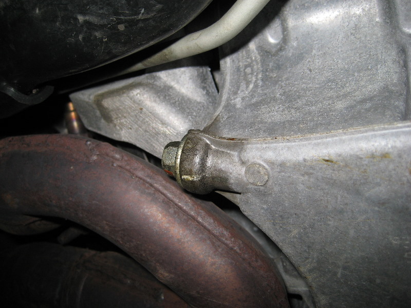 GM-Chevrolet-Equinox-LFW-V6-Engine-Oil-Change-Guide-007