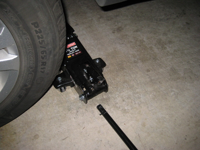 GM-Chevrolet-Equinox-Rear-Brake-Pads-Replacement-Guide-039