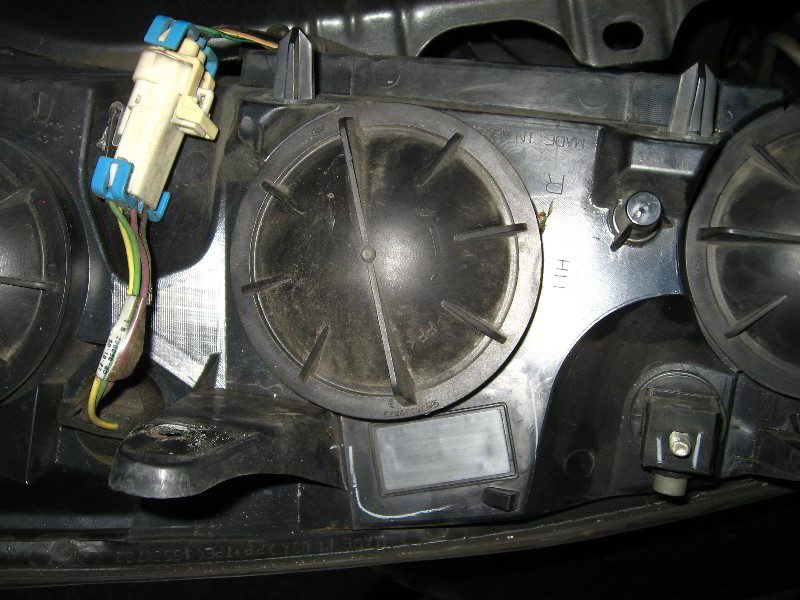 GM-Chevy-Malibu-Headlight-Bulbs-Replacement-Guide-015