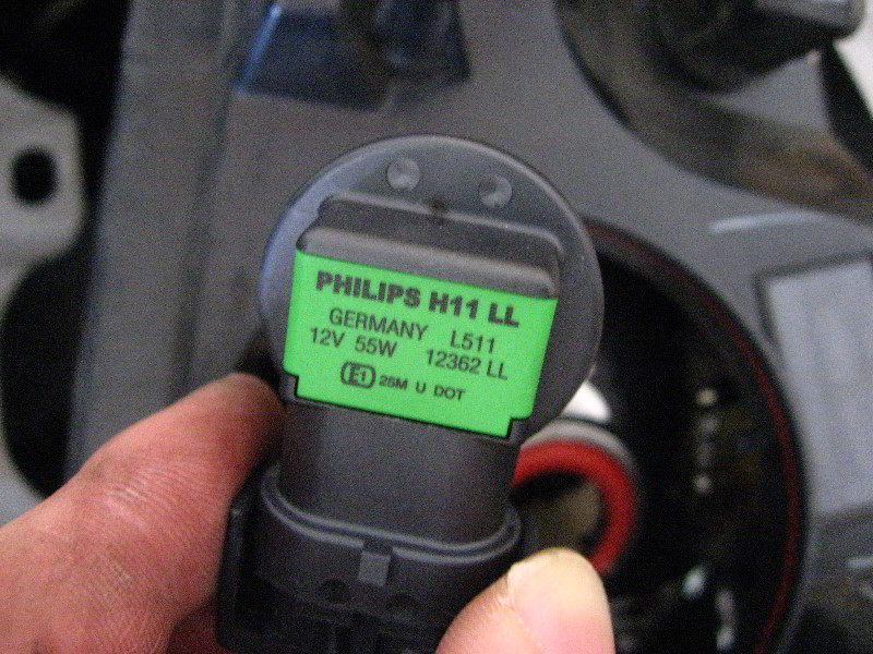 GM-Chevy-Malibu-Headlight-Bulbs-Replacement-Guide-019