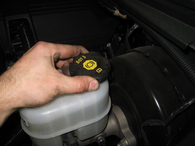 Chevrolet-Silverado-Front-Brake-Pads-Replacement-Guide-026