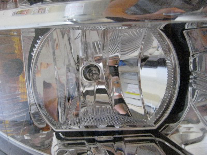 Chevrolet-Silverado-Headlight-Bulbs-Replacement-Guide-022