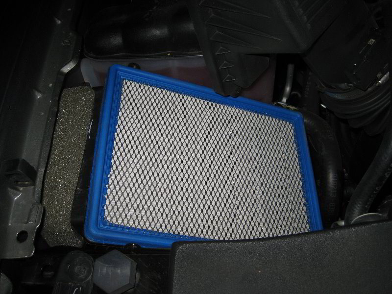 Chevrolet-Silverado-Headlight-Bulbs-Replacement-Guide-070