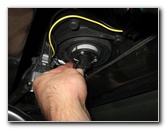 Chevrolet-Silverado-Headlight-Bulbs-Replacement-Guide-025