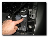 Chevrolet-Silverado-Headlight-Bulbs-Replacement-Guide-044