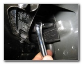 Chevrolet-Silverado-Headlight-Bulbs-Replacement-Guide-048