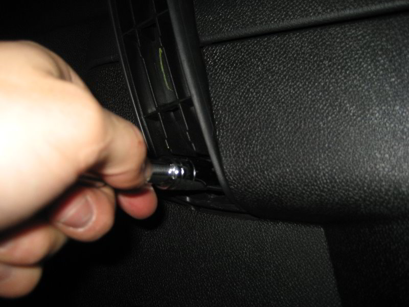 Chevrolet-Silverado-Interior-Door-Panel-Removal-Guide-068