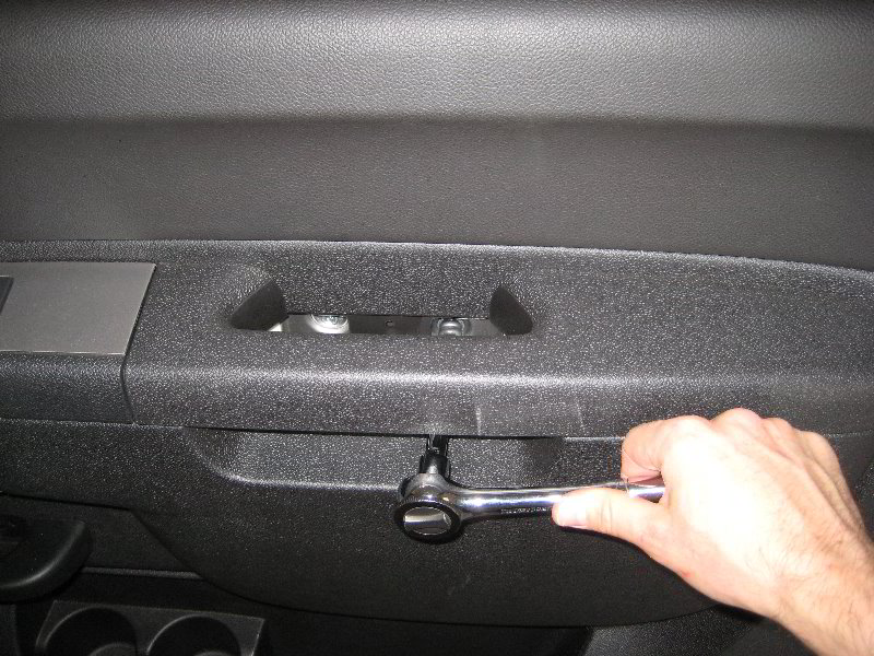 Chevrolet-Silverado-Interior-Door-Panel-Removal-Guide-073