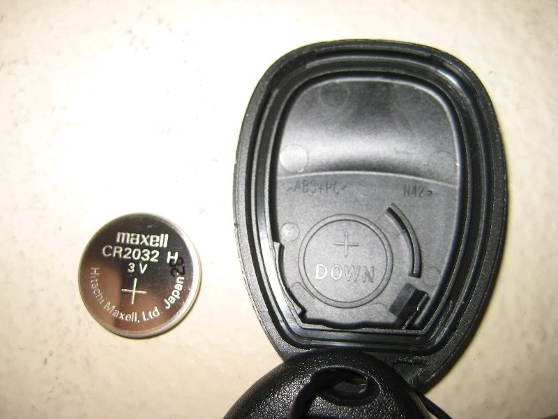 GM-Chevrolet-Silverado-Key-Fob-Battery-Replacement-Guide-007