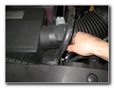 Chevrolet-Silverado-Vortec-4800-V8-Engine-Air-Filter-Replacement-Guide-003