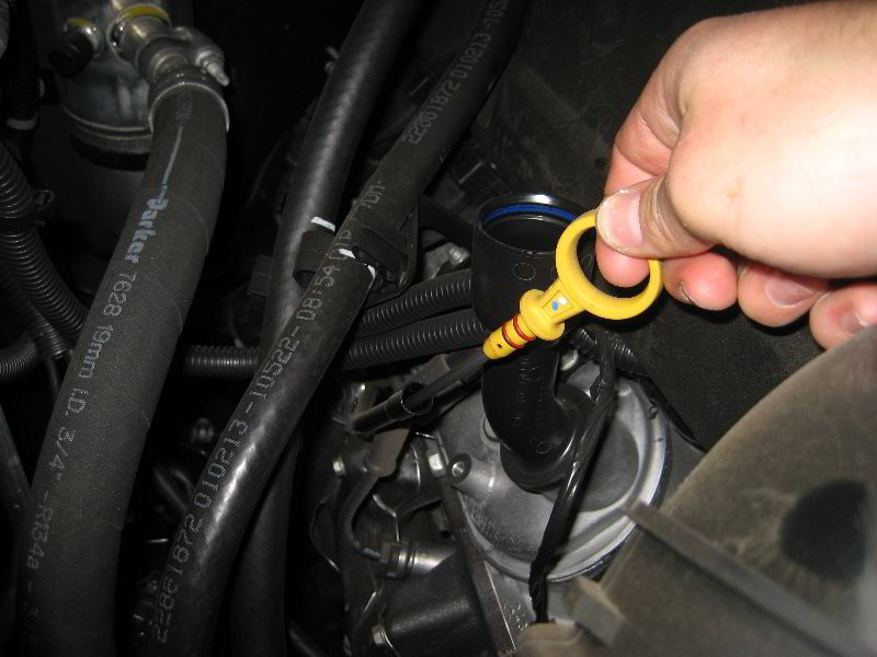 Chevrolet-Silverado-Vortec-4800-V8-Engine-Oil-Change-Guide-004