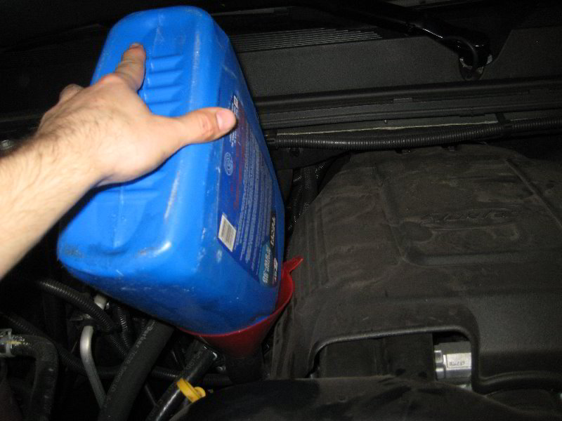 Chevrolet-Silverado-Vortec-4800-V8-Engine-Oil-Change-Guide-019