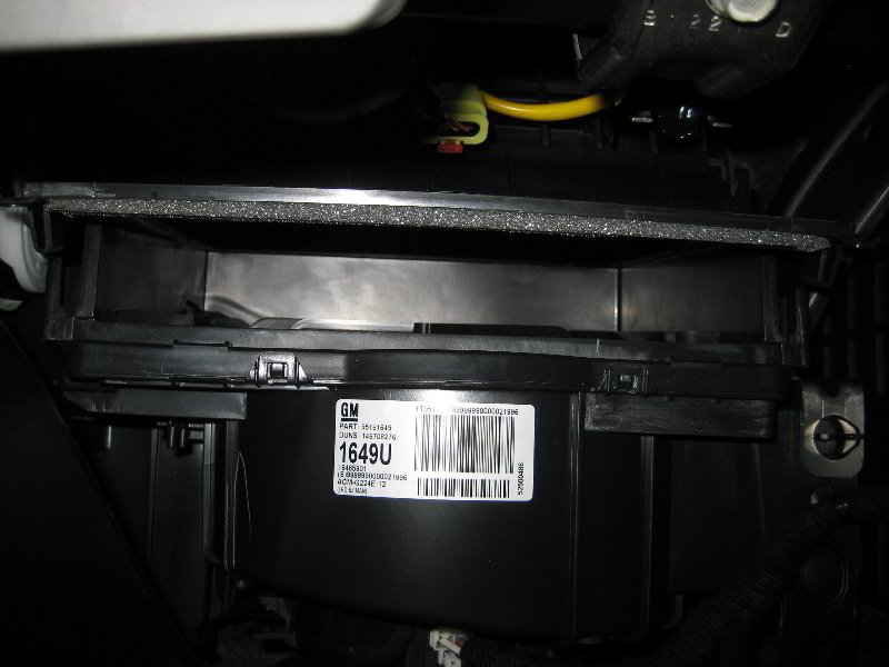 GM-Chevrolet-Sonic-HVAC-Cabin-Air-Filter-Replacement-Guide-017