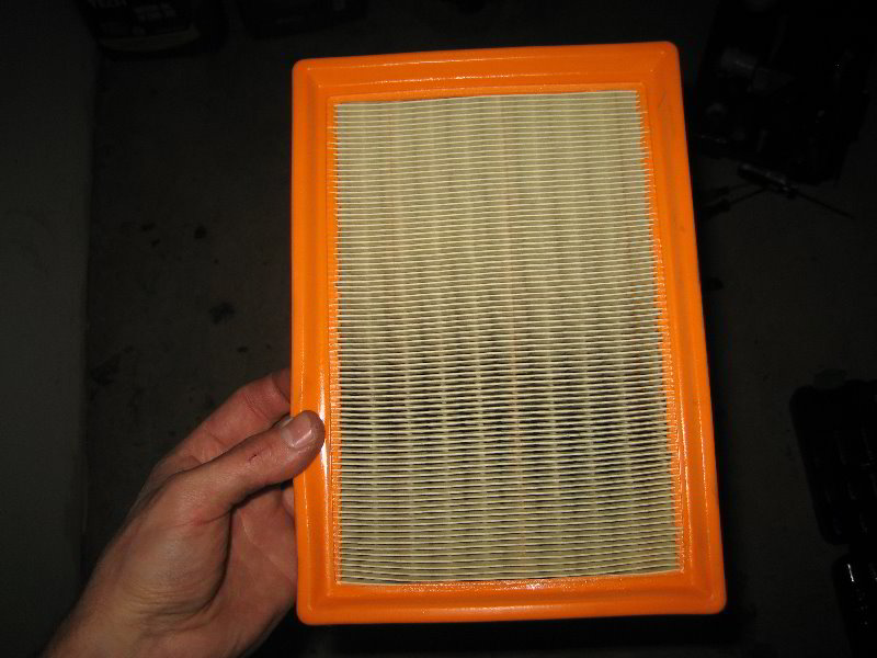 GM-Chevrolet-Sonic-Engine-Air-Filter-Replacement-Guide-009
