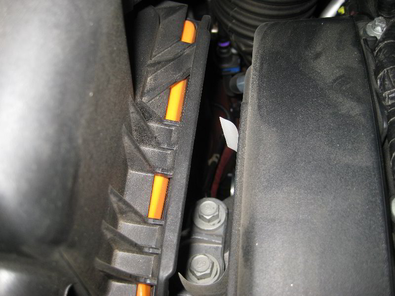 GM-Chevrolet-Sonic-Engine-Air-Filter-Replacement-Guide-012
