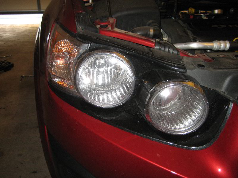 GM-Chevrolet-Sonic-Headlight-Bulbs-Replacement-Guide-002