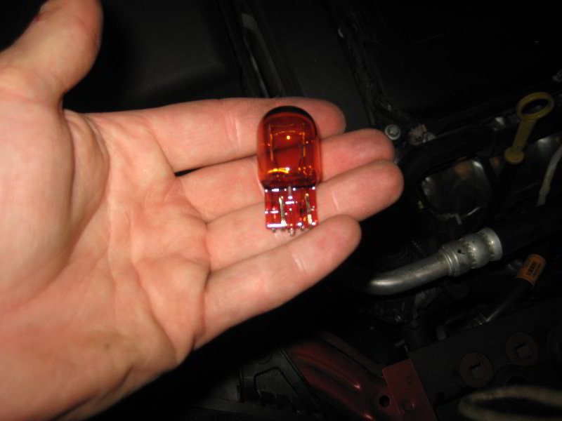 GM-Chevrolet-Sonic-Headlight-Bulbs-Replacement-Guide-031