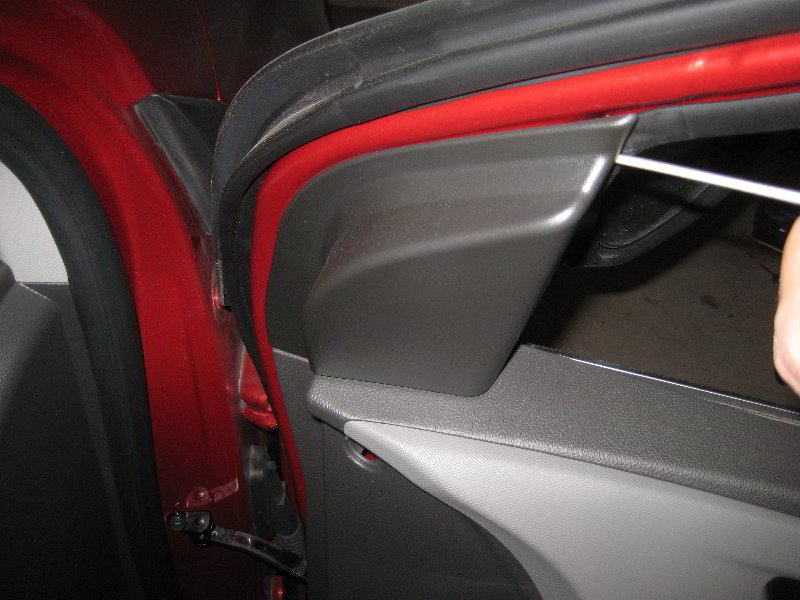 GM-Chevrolet-Sonic-Interior-Door-Panel-Removal-Guide-007