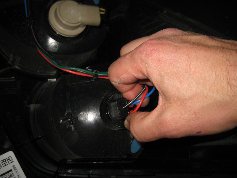 GM-Chevrolet-Sonic-Tail-Light-Bulbs-Replacement-Guide-008