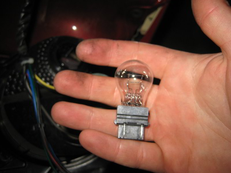 GM-Chevrolet-Sonic-Tail-Light-Bulbs-Replacement-Guide-021