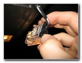 GM-Chevrolet-Traverse-Cargo-Area-Light-Bulbs-Replacement-Guide-004