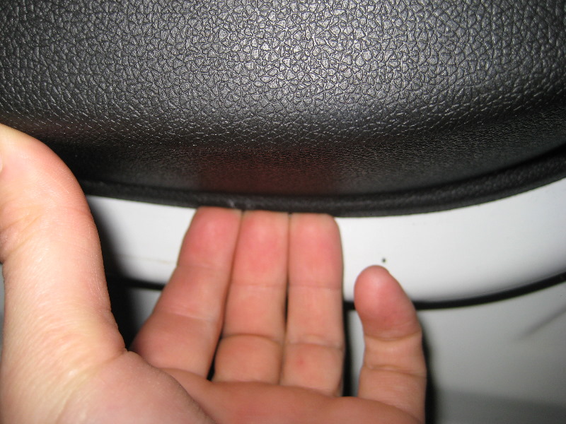 GM-Chevrolet-Traverse-Door-Panel-Removal-Guide-010