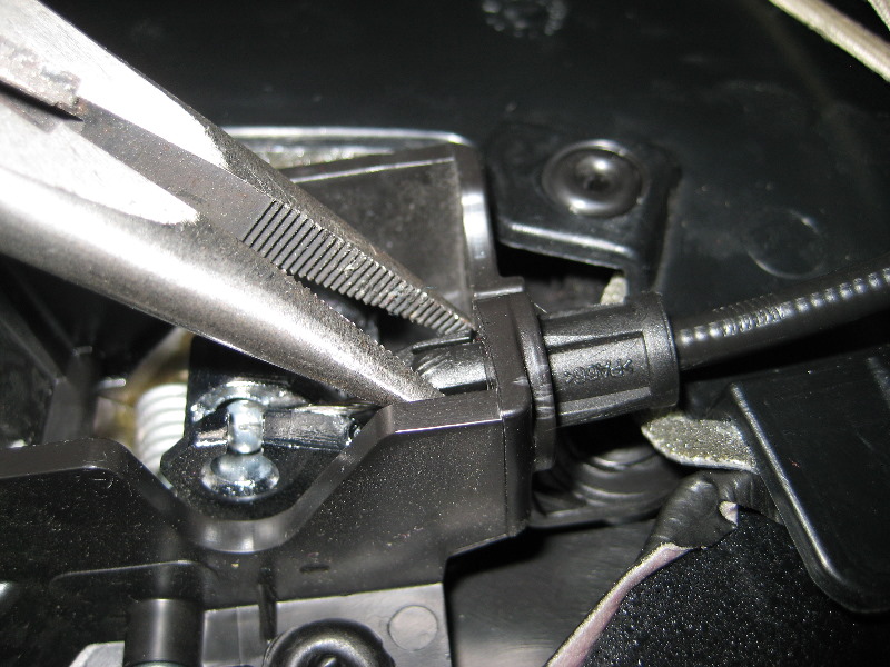 GM-Chevrolet-Traverse-Door-Panel-Removal-Guide-016