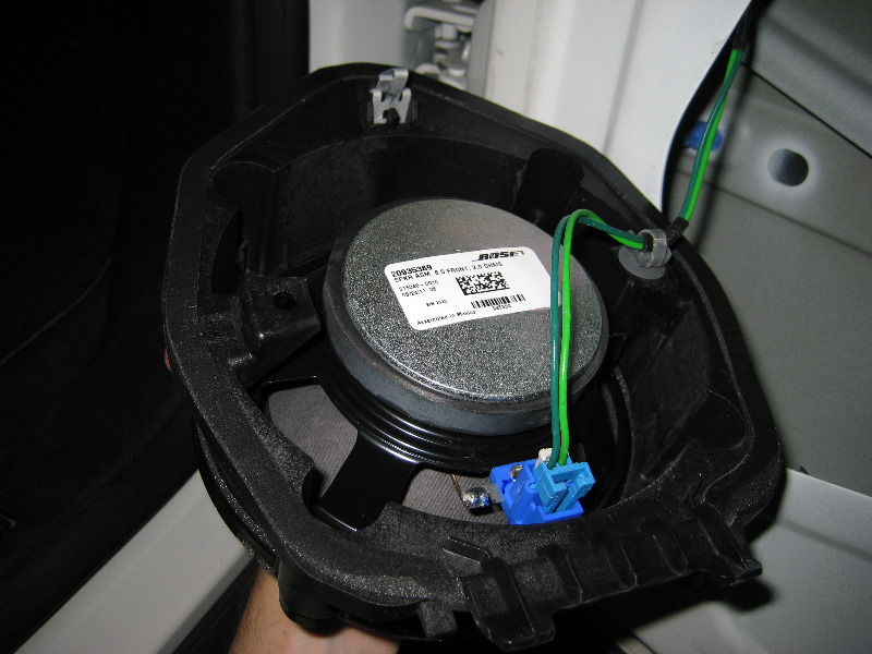 GM-Chevrolet-Traverse-Door-Panel-Removal-Guide-022