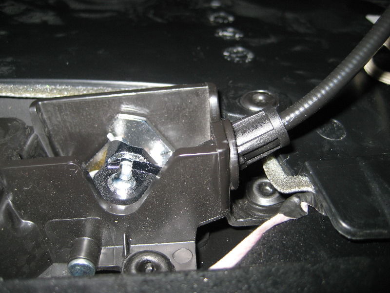 GM-Chevrolet-Traverse-Door-Panel-Removal-Guide-026