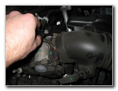 GM-Chevrolet-Traverse-Engine-Air-Filter-Replacement-Guide-007