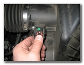 GM-Chevrolet-Traverse-Engine-Air-Filter-Replacement-Guide-024