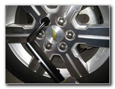 GM-Chevrolet-Traverse-Front-Brake-Pads-Replacement-Guide-031