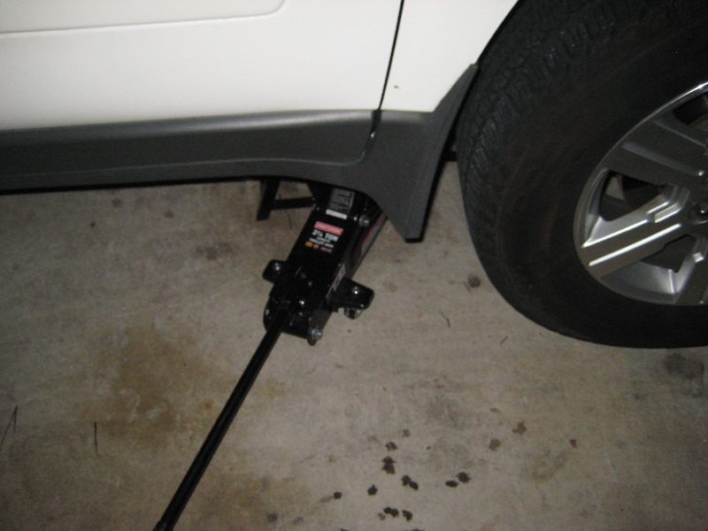 GM-Chevrolet-Traverse-LLT-V6-Engine-Oil-Change-Guide-007