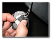 GM-Chevrolet-Traverse-License-Plate-Light-Bulbs-Replacement-Guide-004