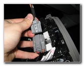 GM-Chevrolet-Traverse-Map-Light-Bulbs-Replacement-Guide-005