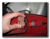 GM-Chevrolet-Traverse-Tail-Light-Bulbs-Replacement-Guide-009