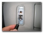 GM-Chevrolet-Traverse-Vanity-Mirror-Light-Bulbs-Replacement-Guide-004