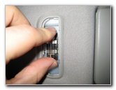 GM-Chevrolet-Traverse-Vanity-Mirror-Light-Bulbs-Replacement-Guide-006