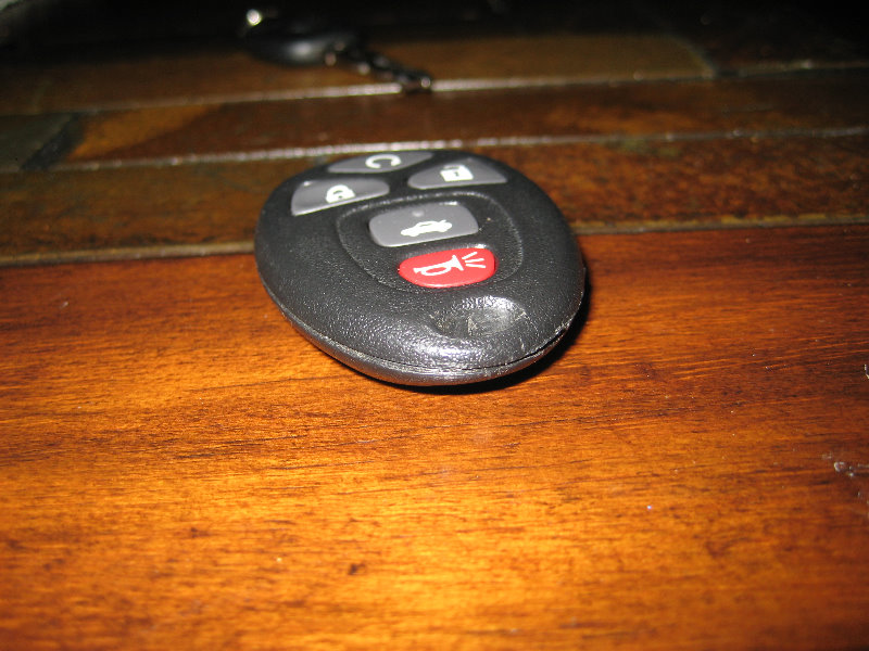 GM-Pontiac-G6-Key-Fob-Battery-Replacement-Guide-012