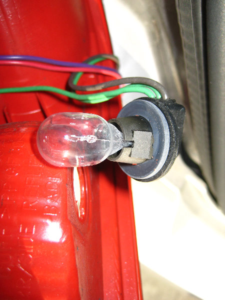 GM-Pontiac-G6-GT-Tail-Light-Bulbs-Replacement-Guide-014