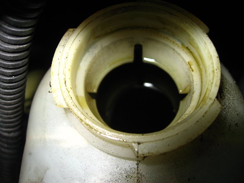 Grand-Prix-Brake-Fluid-Bleeding-Guide-007
