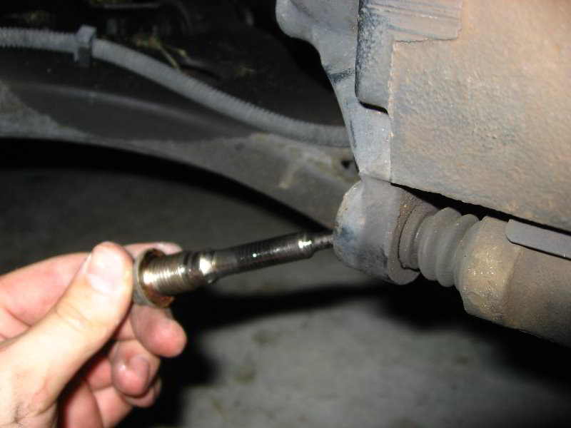 Grand-Prix-Front-Brake-Pads-Replacement-Guide-040