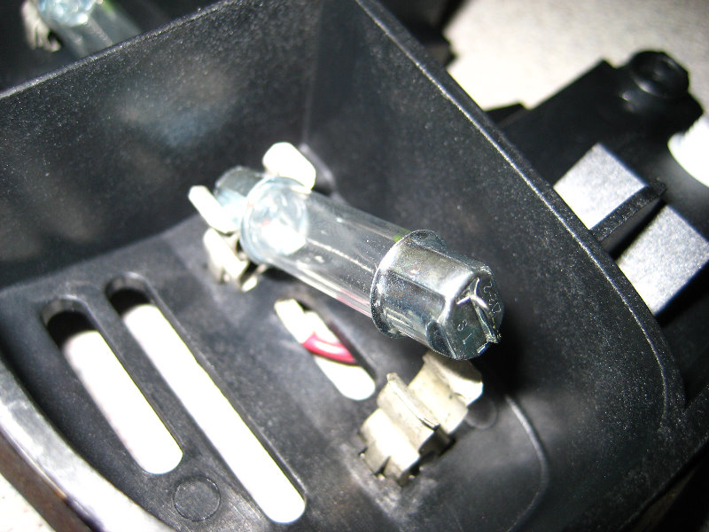 Pontiac-Grand-Prix-Map-Light-Bulbs-Replacement-Guide-017