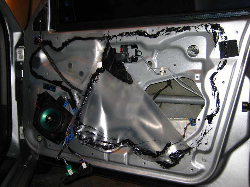 GM-Power-Window-Motor-Tracks-Lubricating-Guide-003