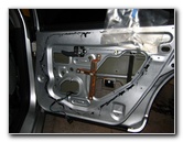 GM-Power-Window-Motor-Tracks-Lubricating-Guide-031