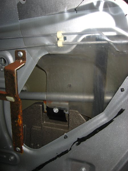 GM-Window-Motor-Regulator-Replacement-018