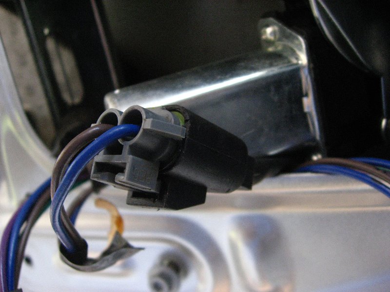 GM-Window-Motor-Regulator-Replacement-046