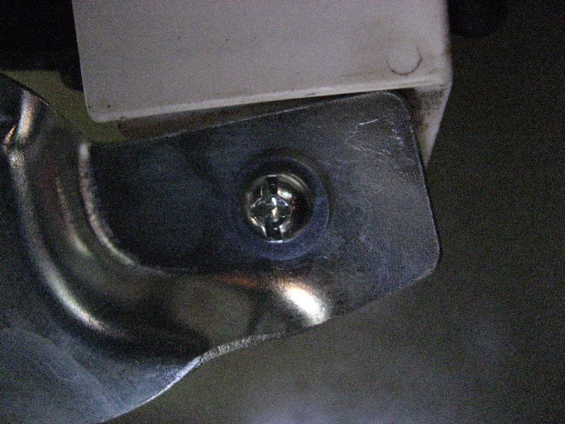 GM-Window-Motor-Regulator-Replacement-062